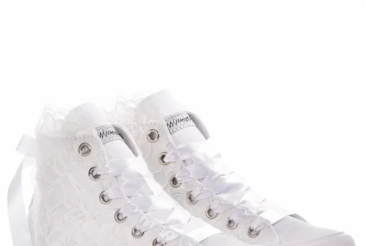 des basquettes blanches