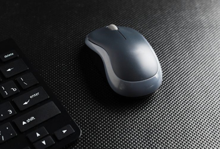 Les avantages des souris sans fil en 2025 : confort et praticité à portée de main